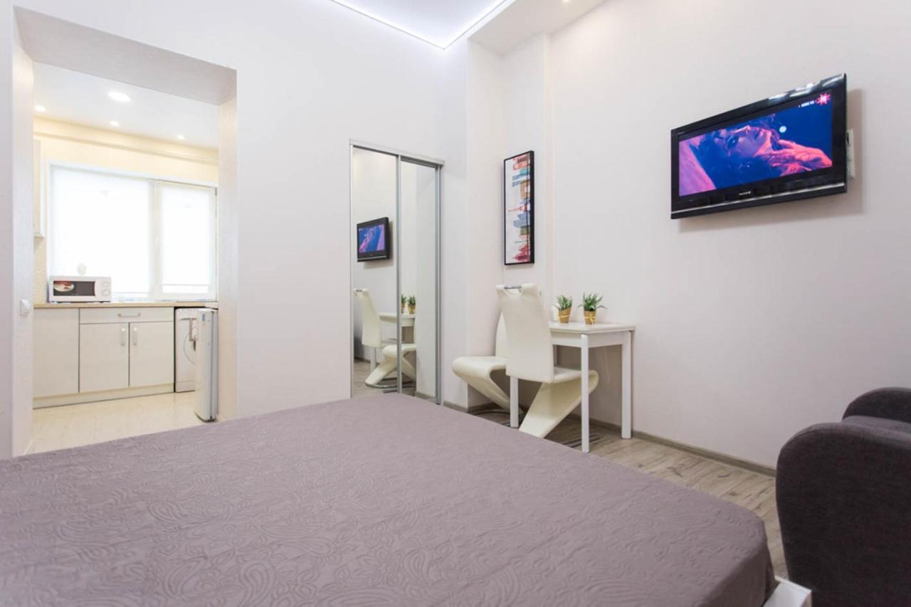 Modern Apartments In The Centre - Kuznechna Str. 26/4 خاركيف المظهر الخارجي الصورة