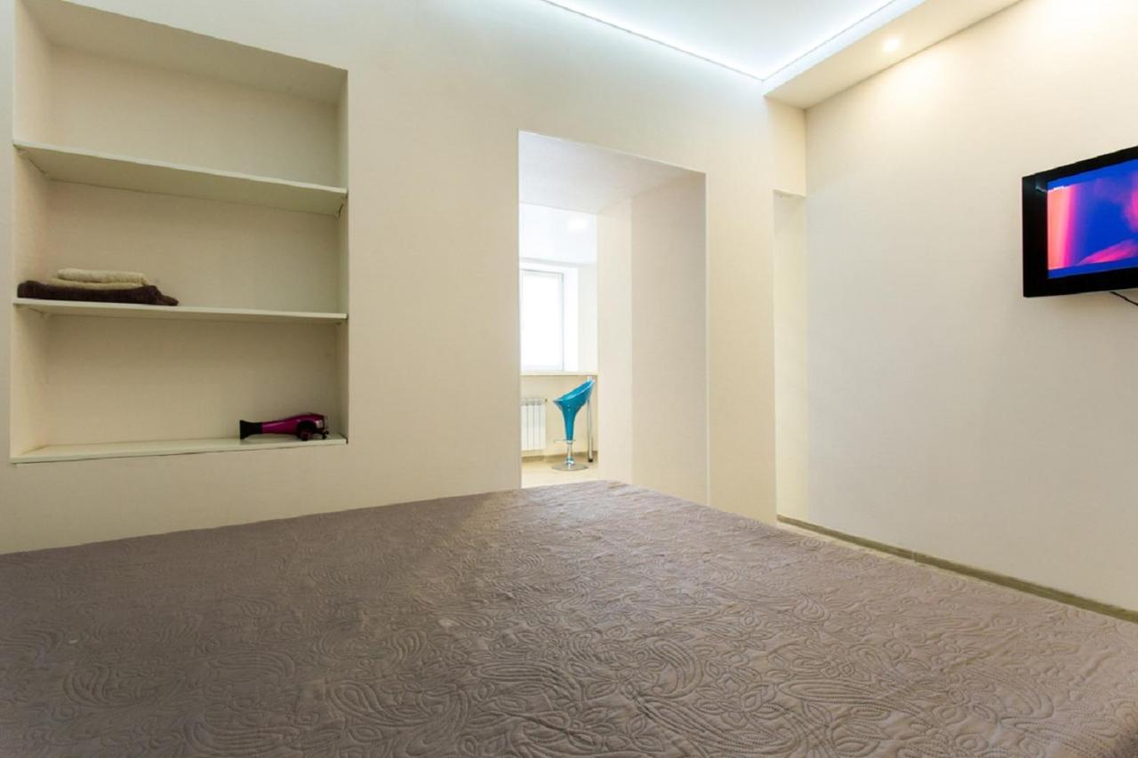 Modern Apartments In The Centre - Kuznechna Str. 26/4 خاركيف المظهر الخارجي الصورة