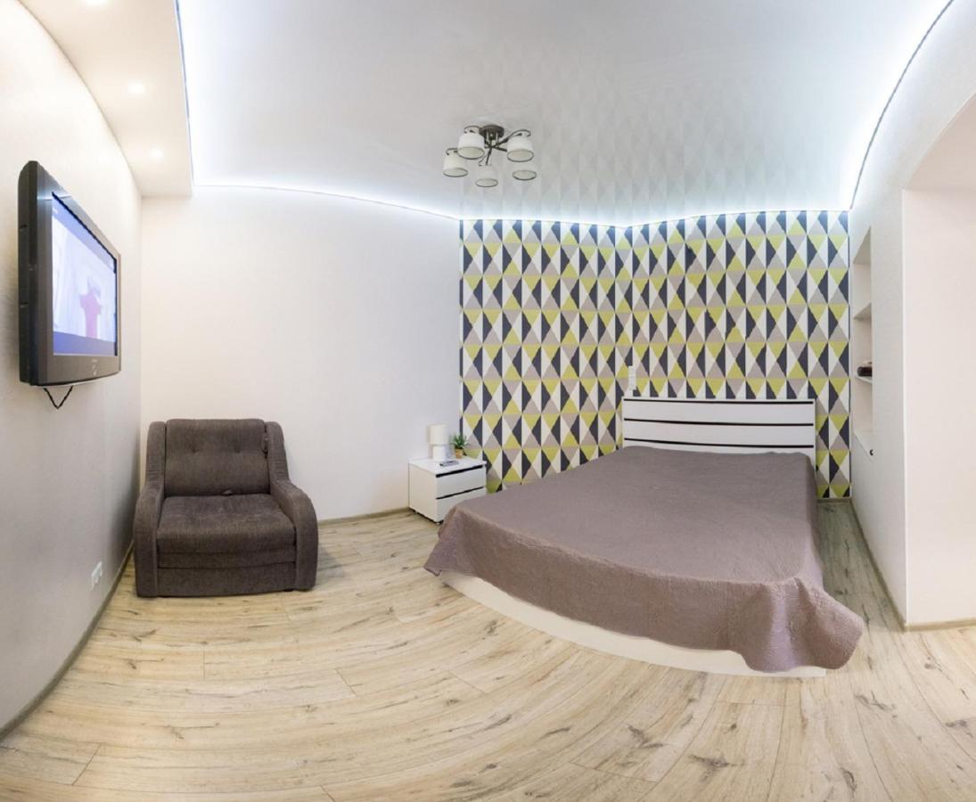 Modern Apartments In The Centre - Kuznechna Str. 26/4 خاركيف المظهر الخارجي الصورة